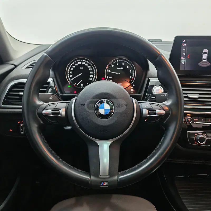 BMW 135 2023 — миниатюра 10