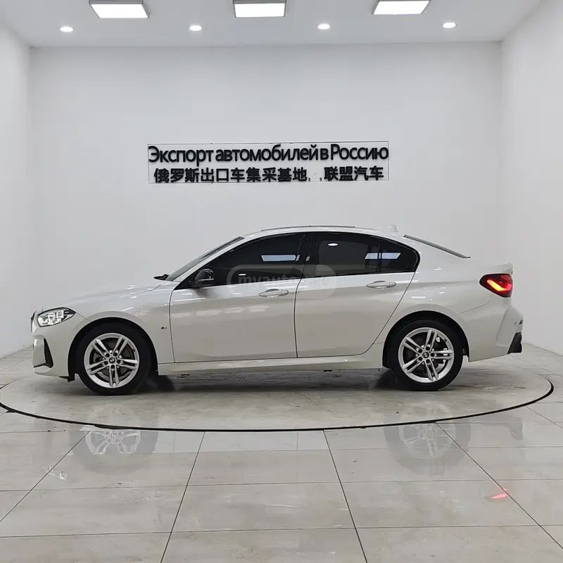 BMW 135 2023 — миниатюра 4