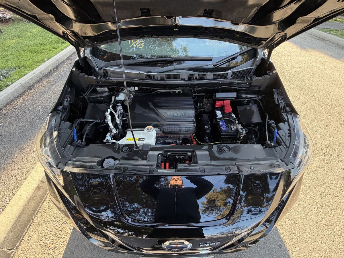 Nissan Leaf - фото 15