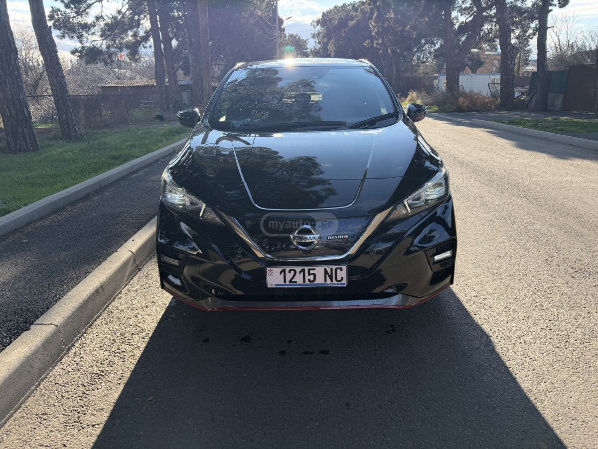 Nissan Leaf - фото 2