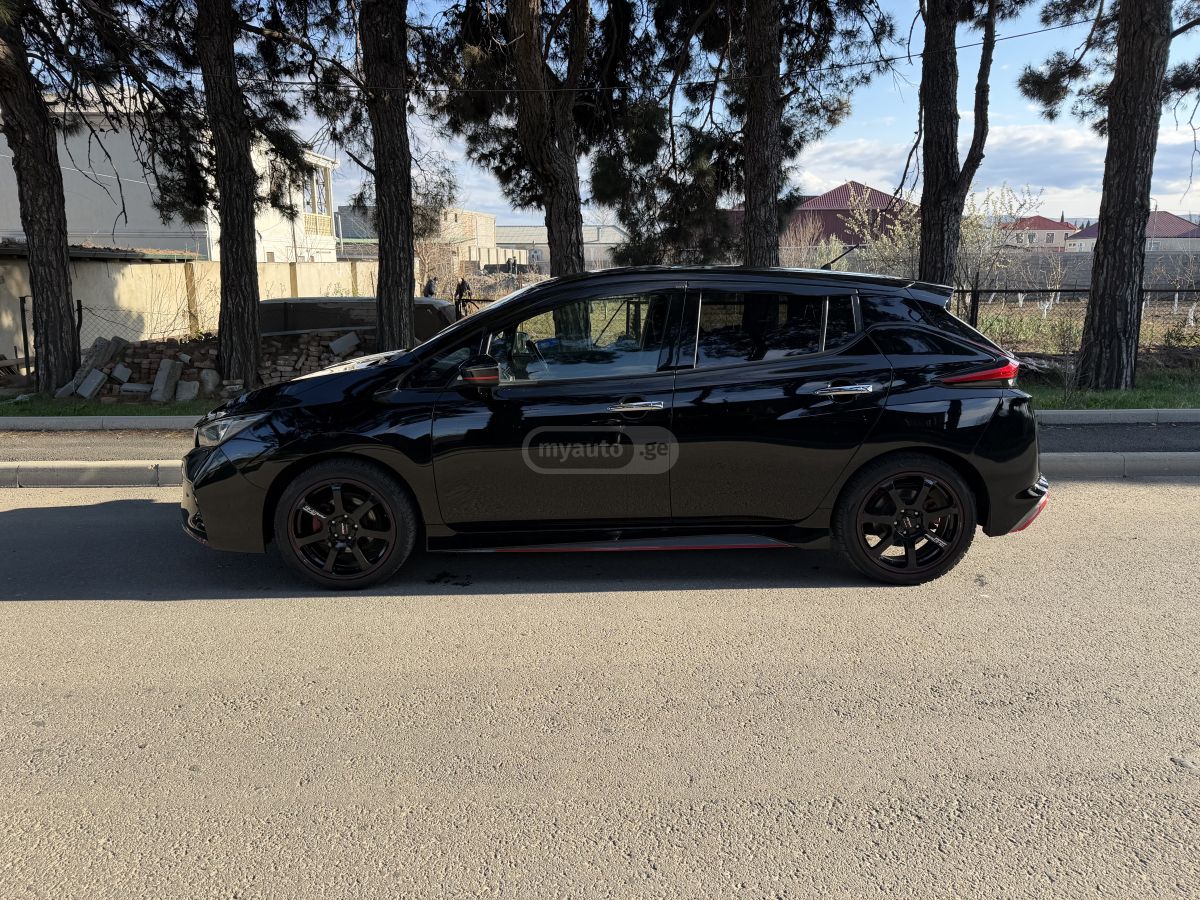 Nissan Leaf - фото 4