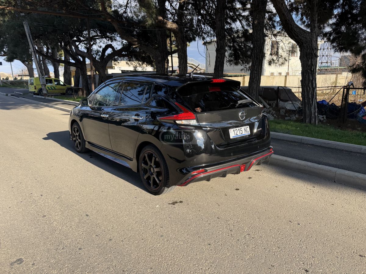 Nissan Leaf - фото 5