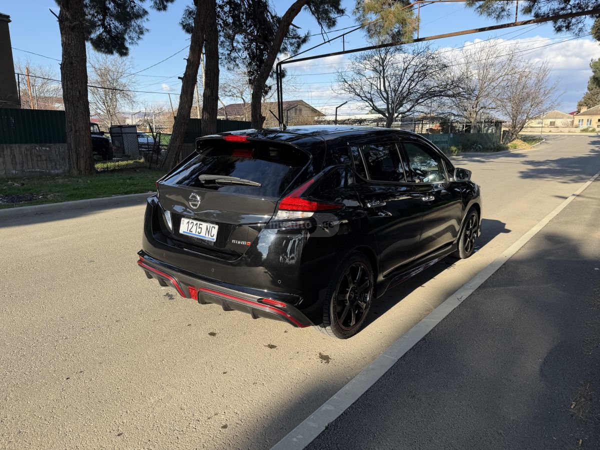 Nissan Leaf - фото 7