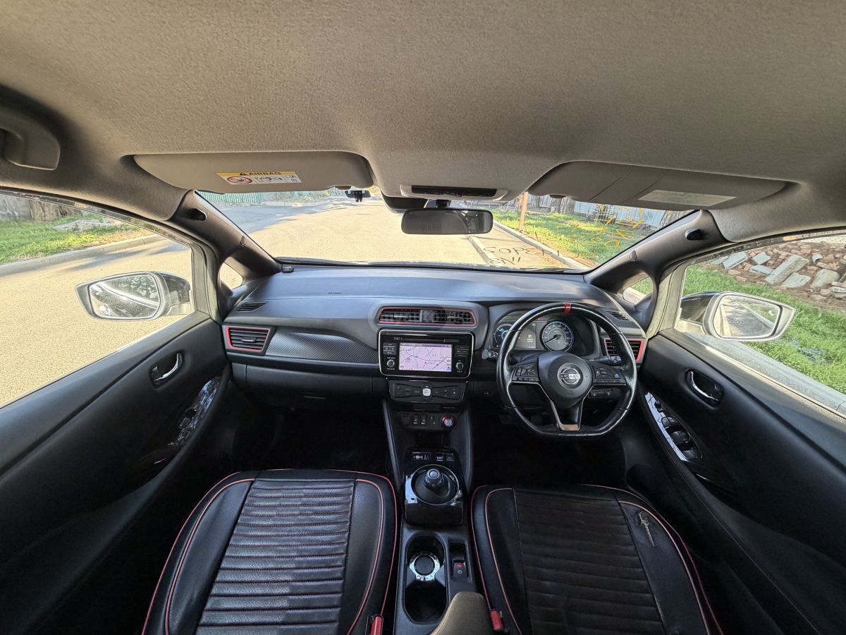 Nissan Leaf - фото 9