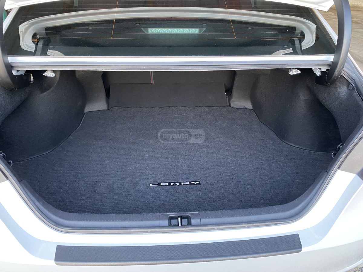 Toyota Camry - фото 13