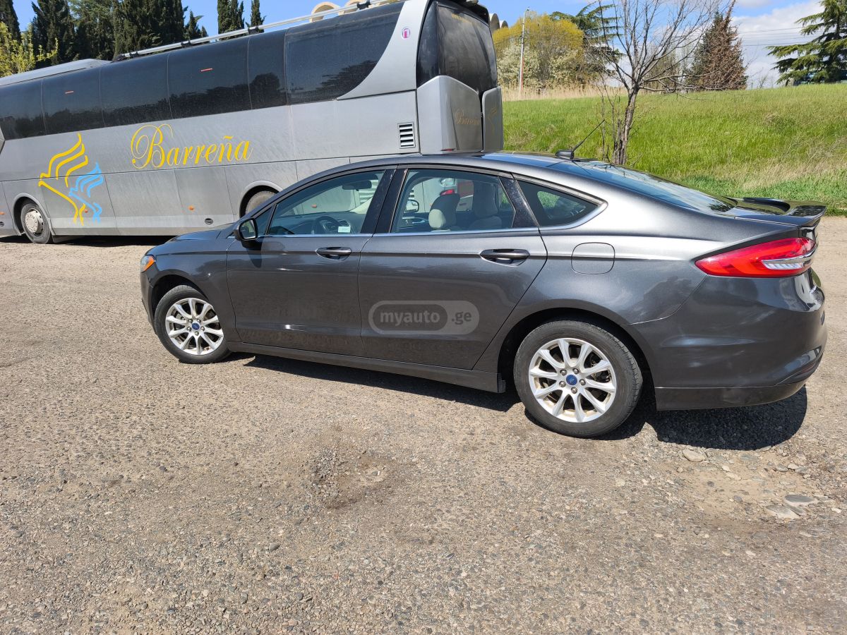 Ford Fusion - фото 6