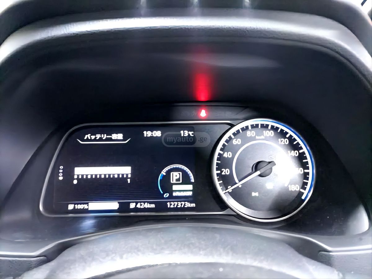 Nissan Leaf - фото 4