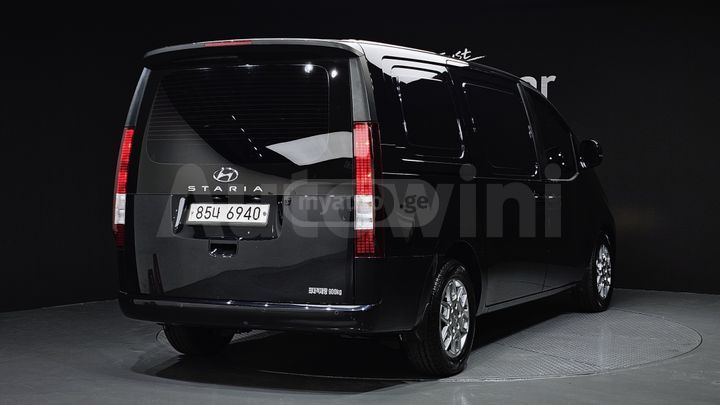 Hyundai Staria - фото 2
