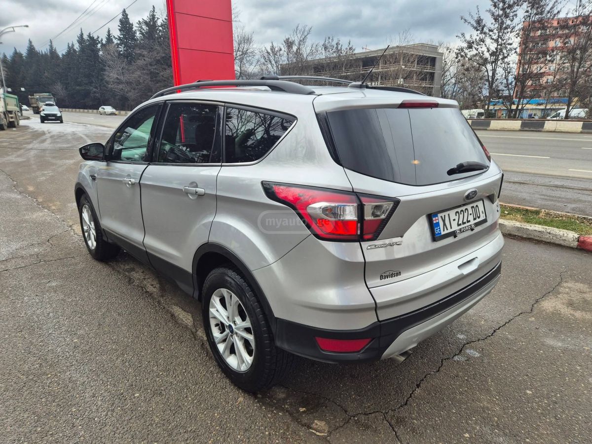 Ford Escape - фото 3