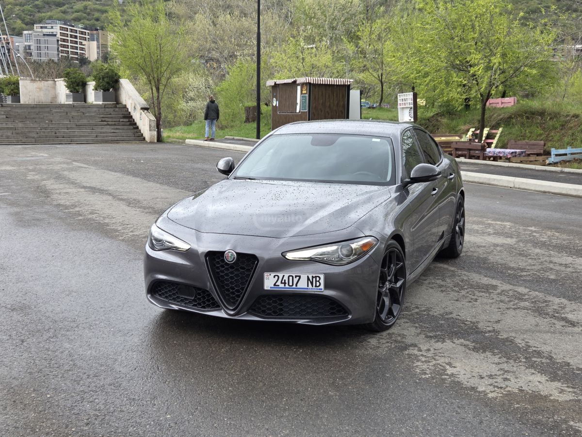 Alfa Romeo Giulia - фото 7