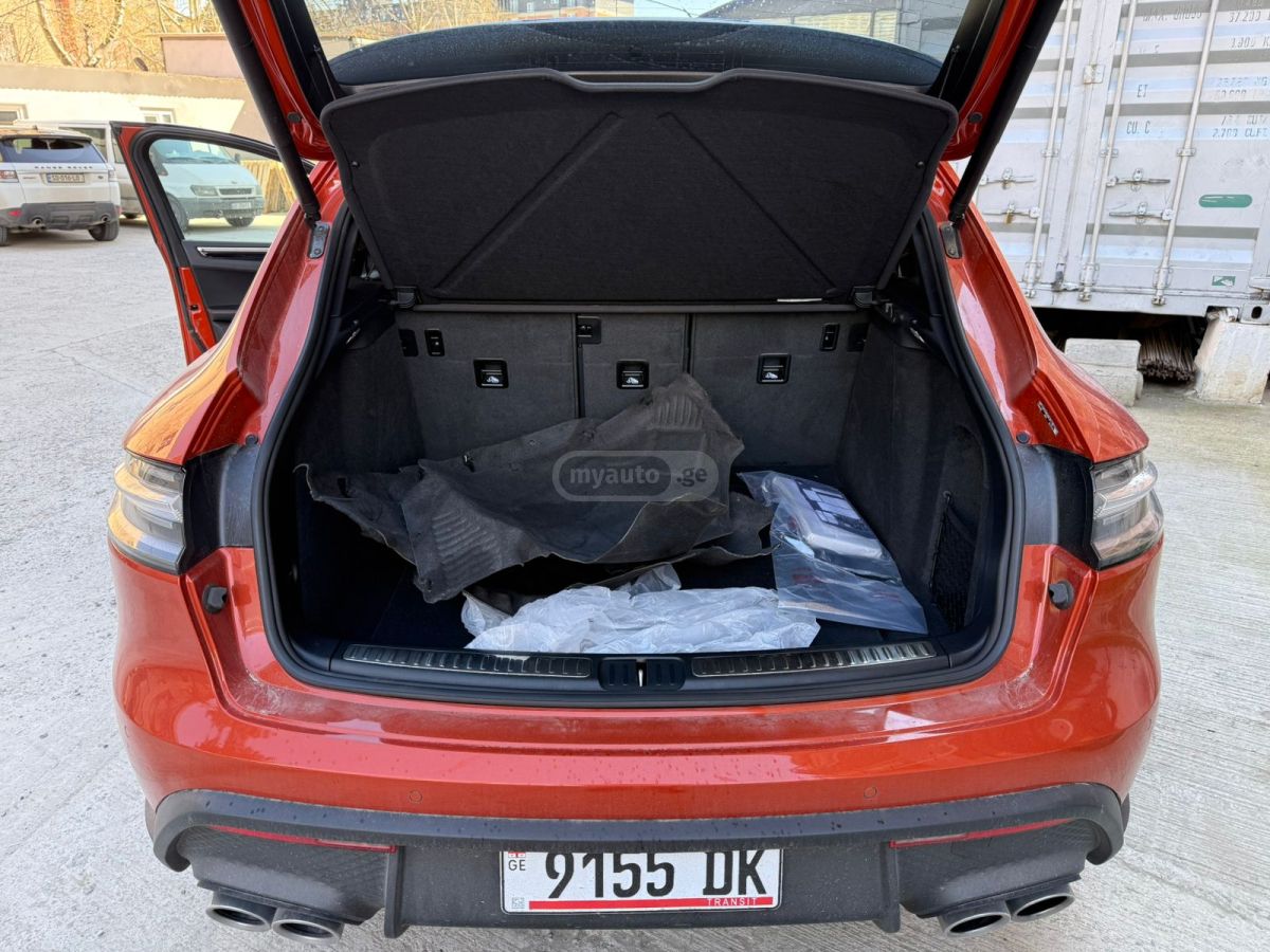 Porsche Macan 2025 — миниатюра 10