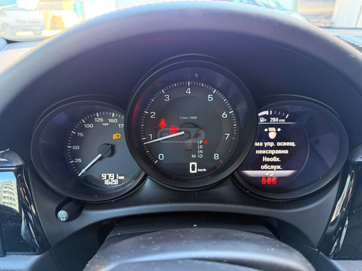 Porsche Macan 2025 — миниатюра 12