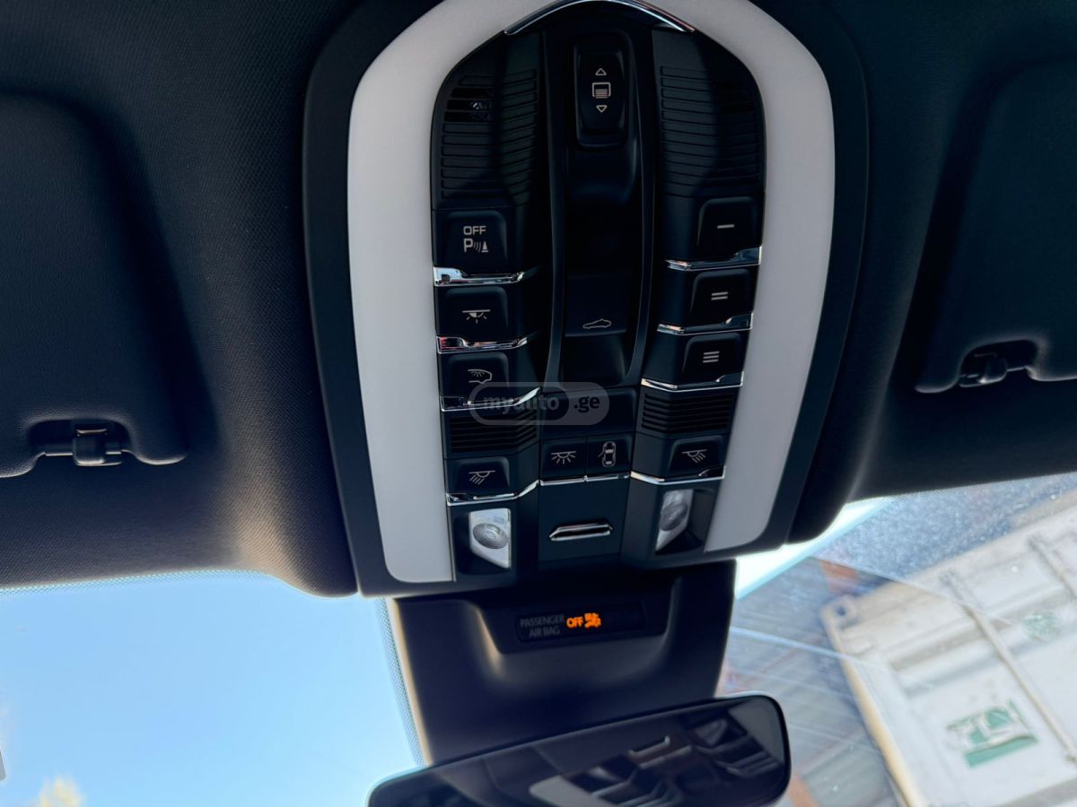 Porsche Macan 2025 — миниатюра 13