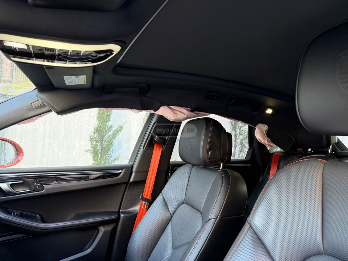 Porsche Macan 2025 — миниатюра 8