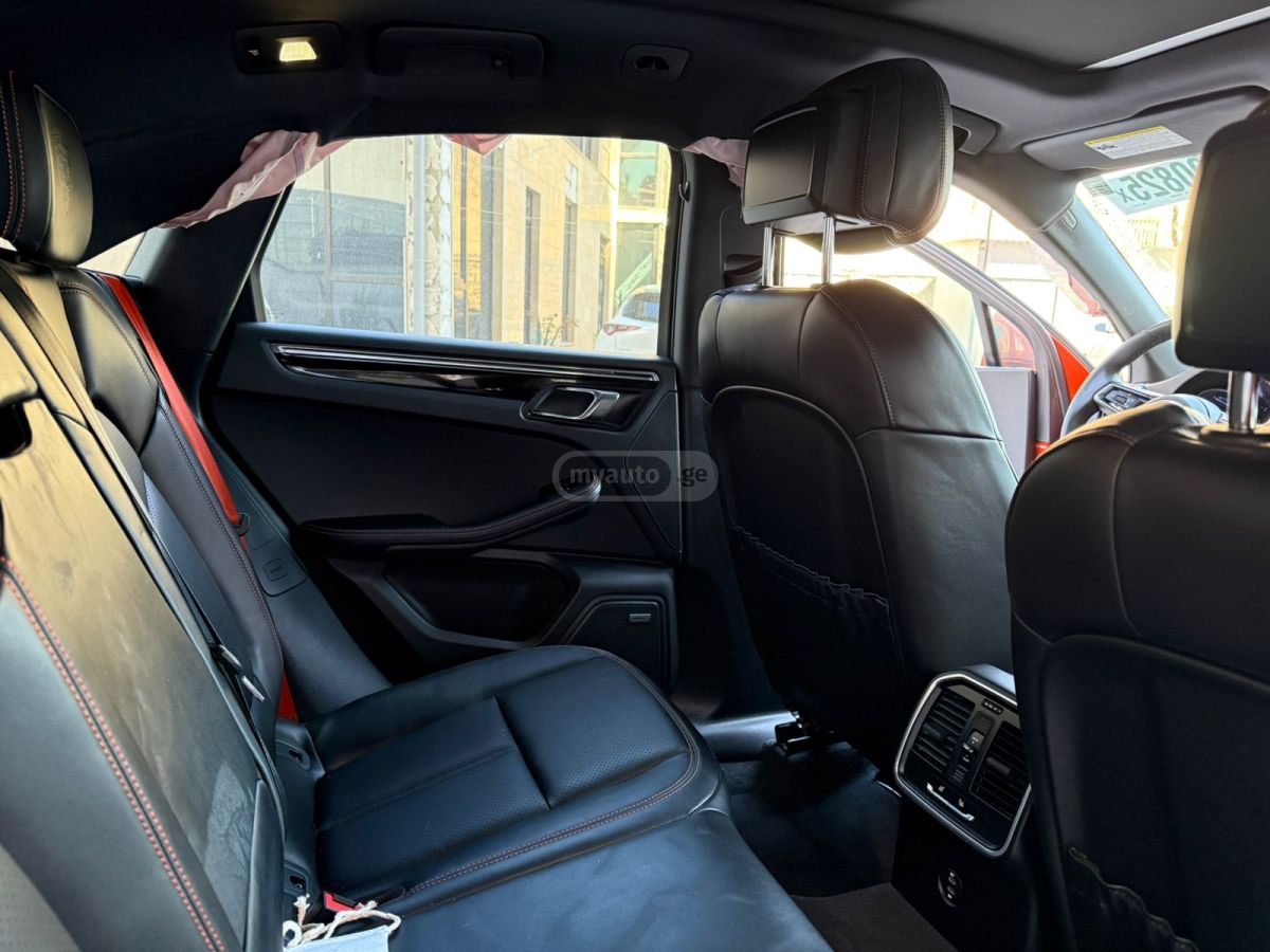 Porsche Macan 2025 — миниатюра 9