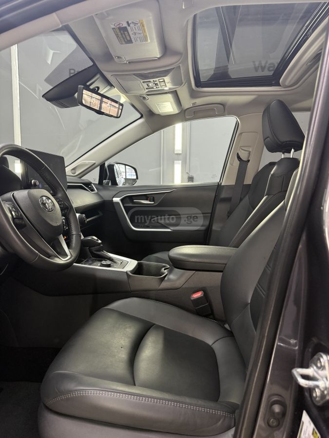 Toyota RAV 4 - фото 9