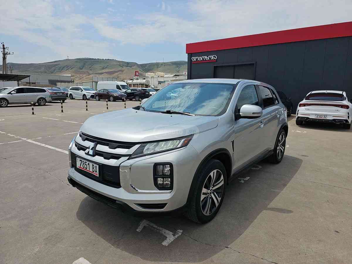 Mitsubishi Mitsubishi Outlander — миниатюра 1