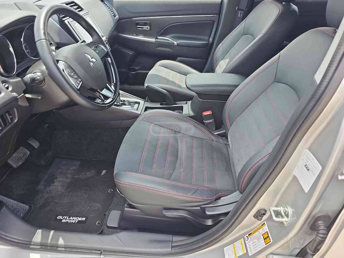 Mitsubishi Mitsubishi Outlander — миниатюра 10