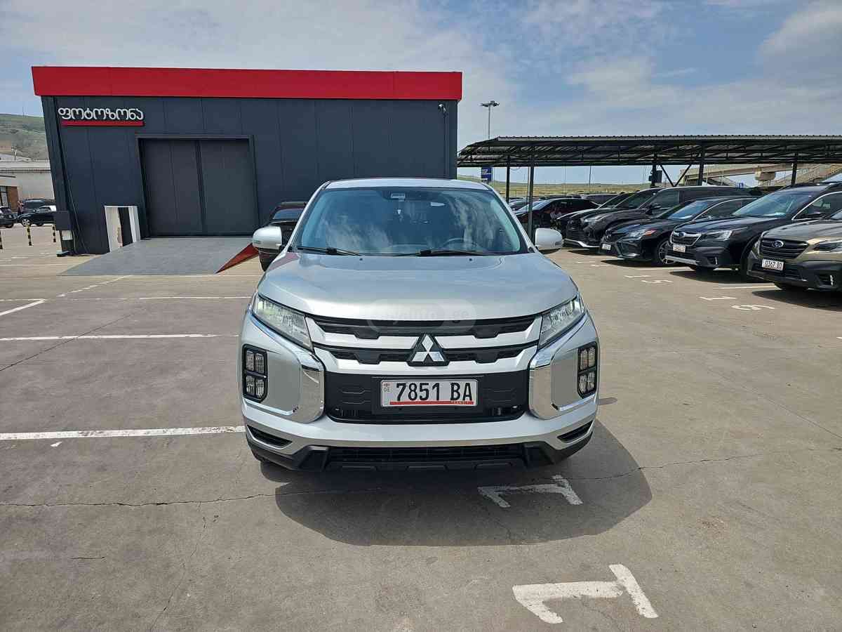 Mitsubishi Mitsubishi Outlander — миниатюра 2