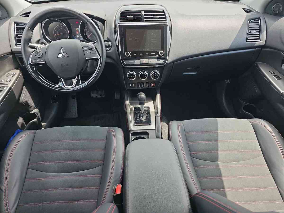 Mitsubishi Mitsubishi Outlander — миниатюра 8