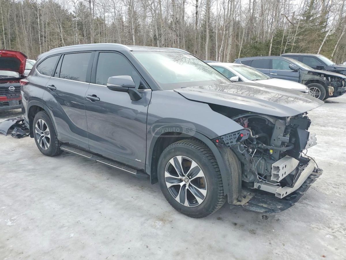 Toyota Highlander - фото 4