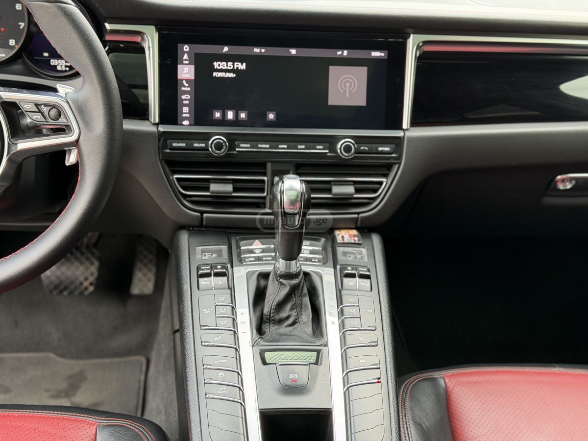 Porsche Macan - фото 11