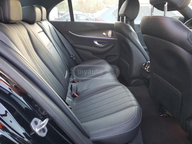 Mercedes-Benz E 350 E 350 4MATIC 2023 — миниатюра 9