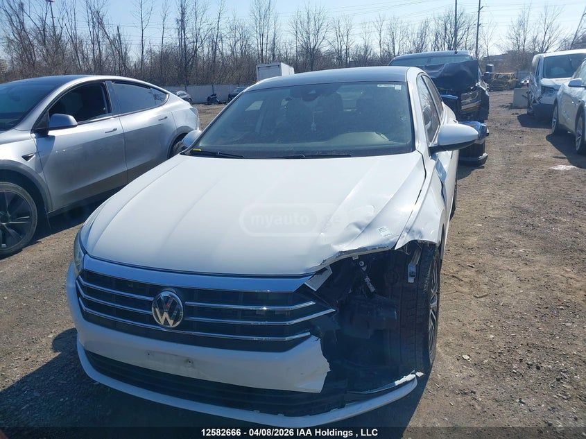 Volkswagen Jetta - фото 11