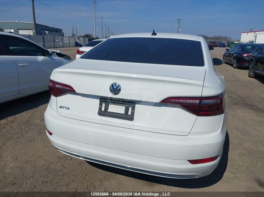 Volkswagen Jetta - фото 15