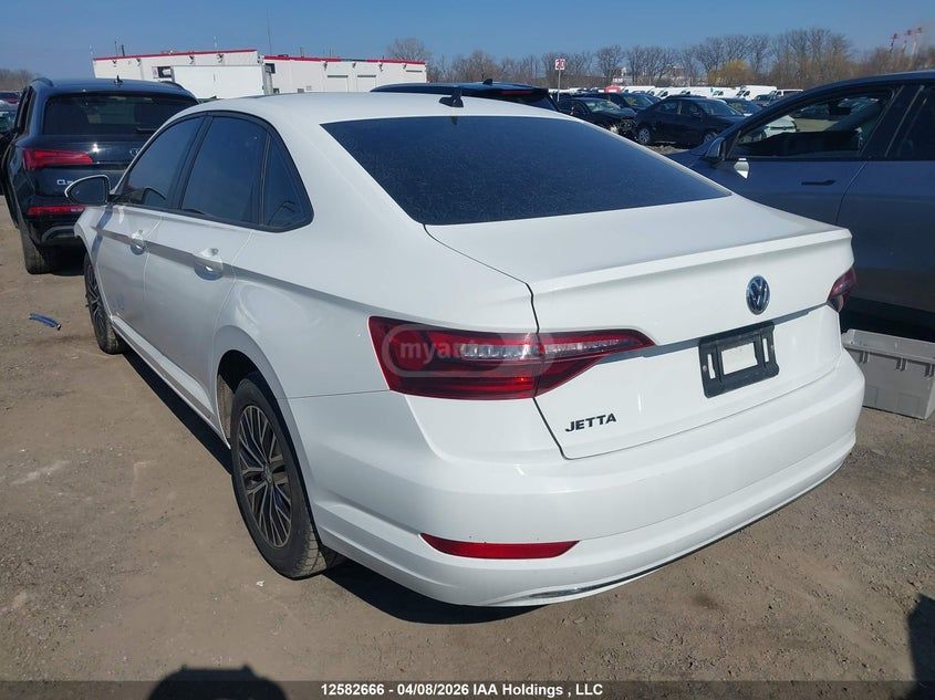 Volkswagen Jetta - фото 3