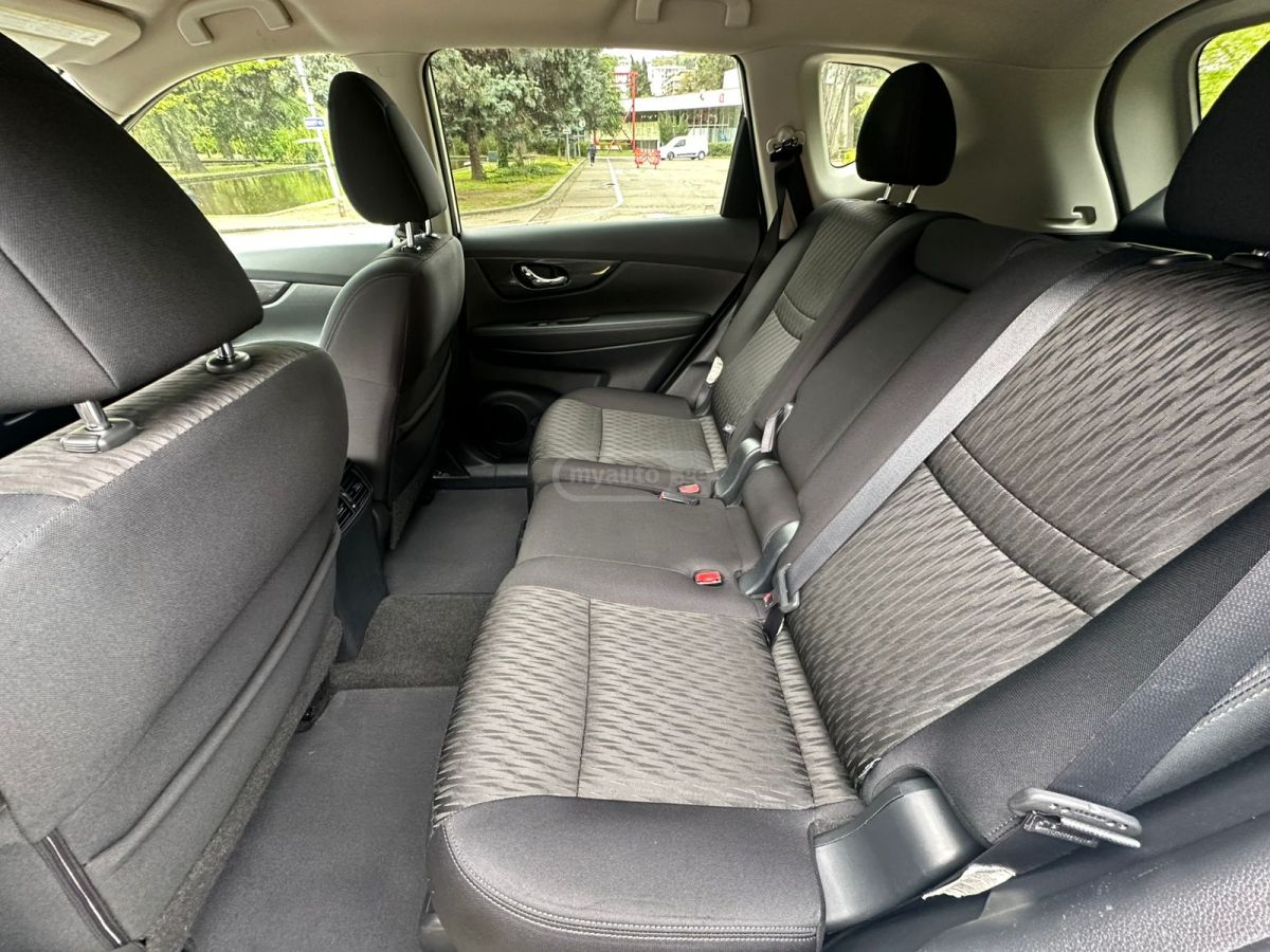 Nissan Rogue - фото 11