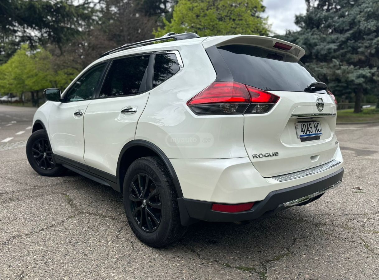 Nissan Rogue - фото 4