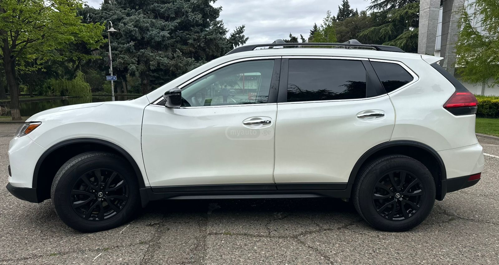 Nissan Rogue - фото 7