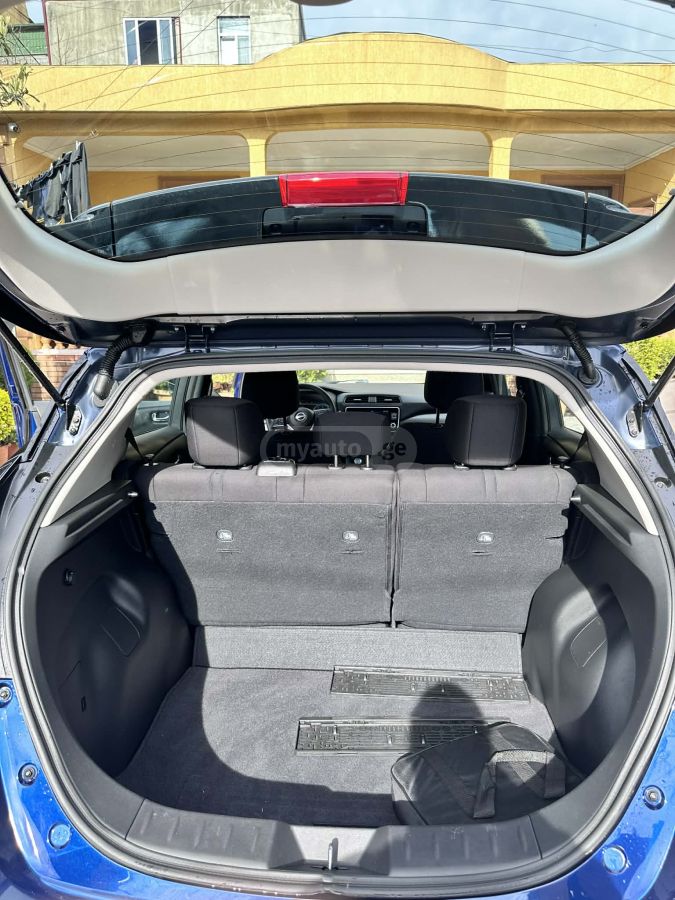 Nissan Leaf - фото 14