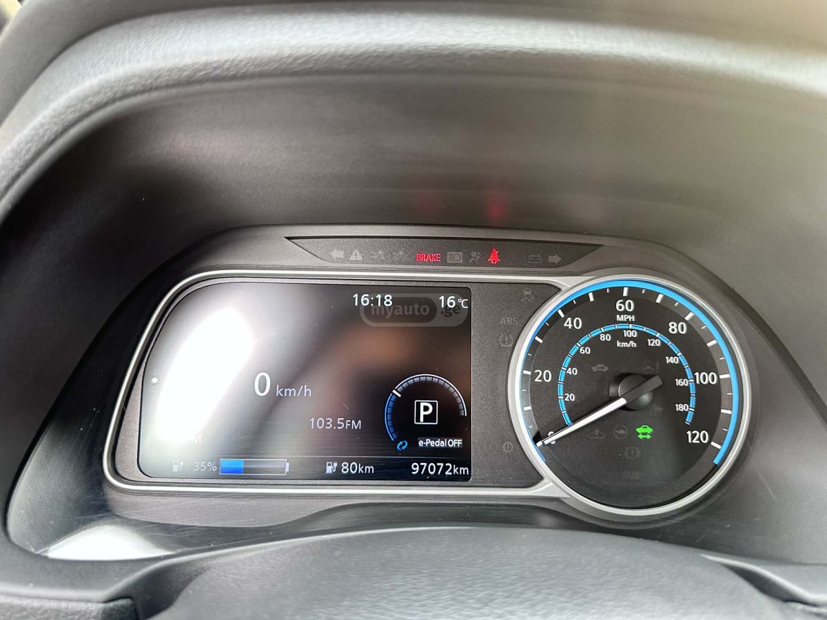 Nissan Leaf - фото 5