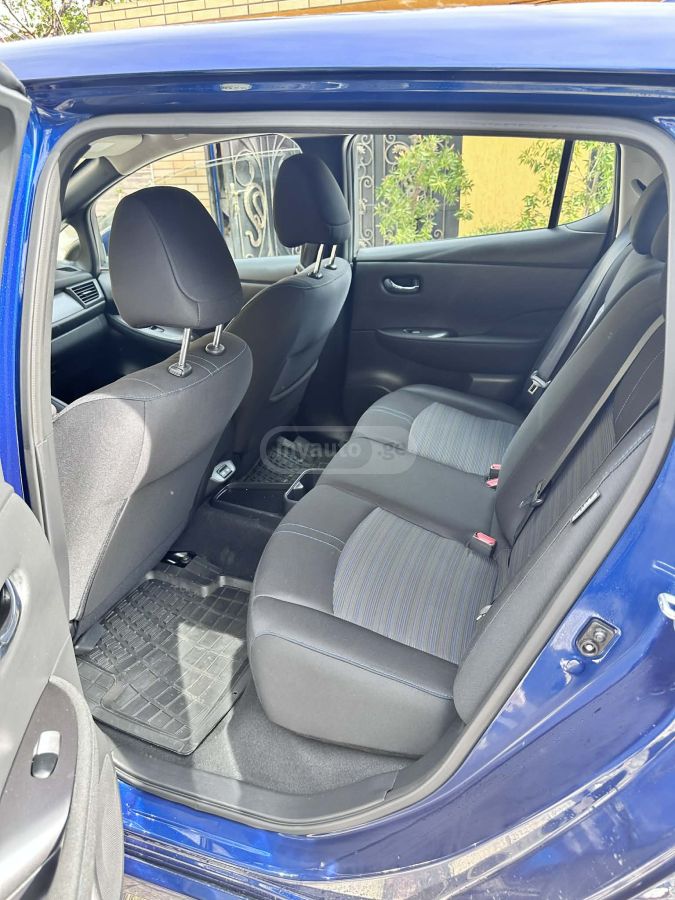 Nissan Leaf - фото 6
