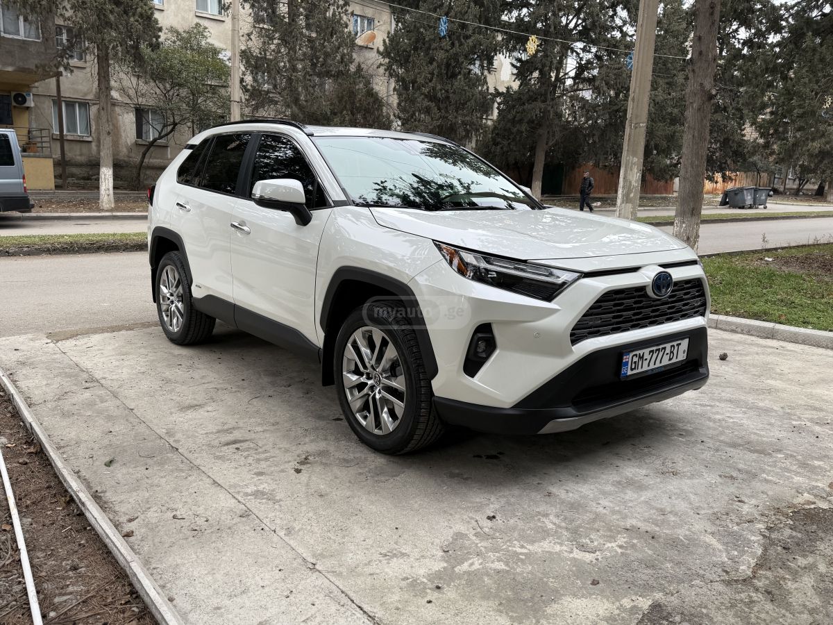 Toyota Rav 4 - фото 5