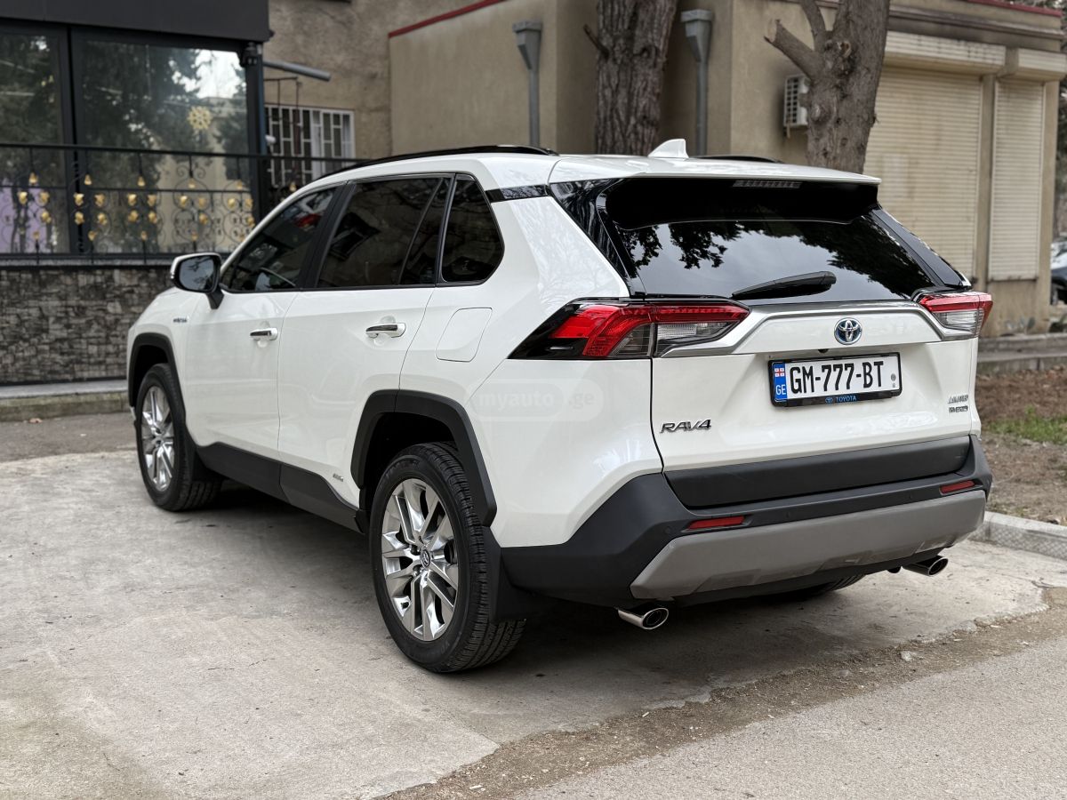 Toyota Rav 4 - фото 8