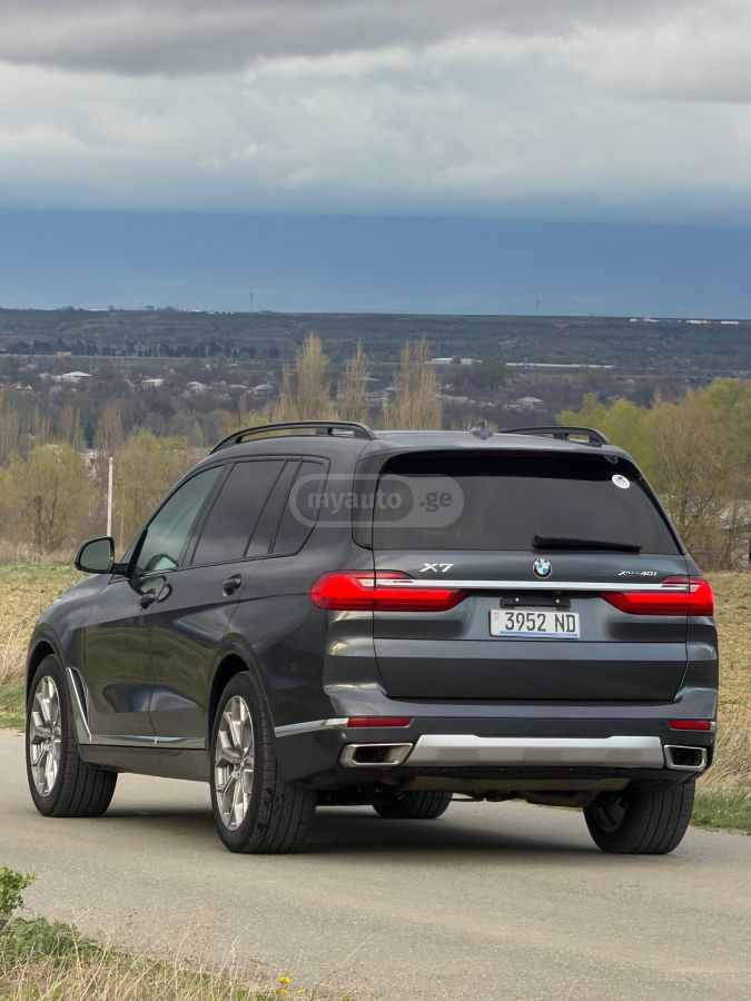 BMW X7 - фото 6
