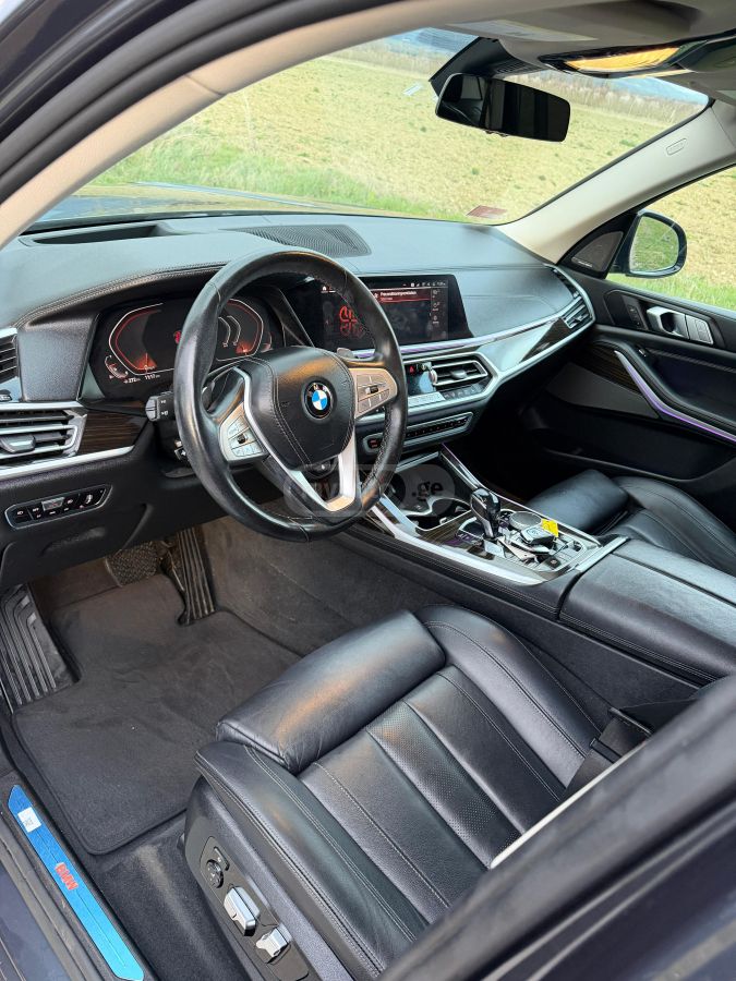 BMW X7 - фото 8