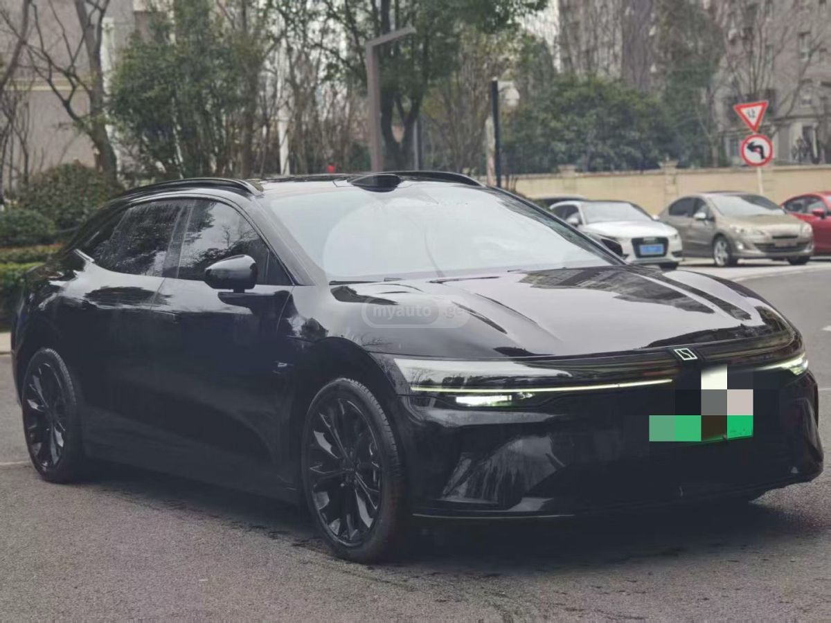 Zeekr 007 - фото 3