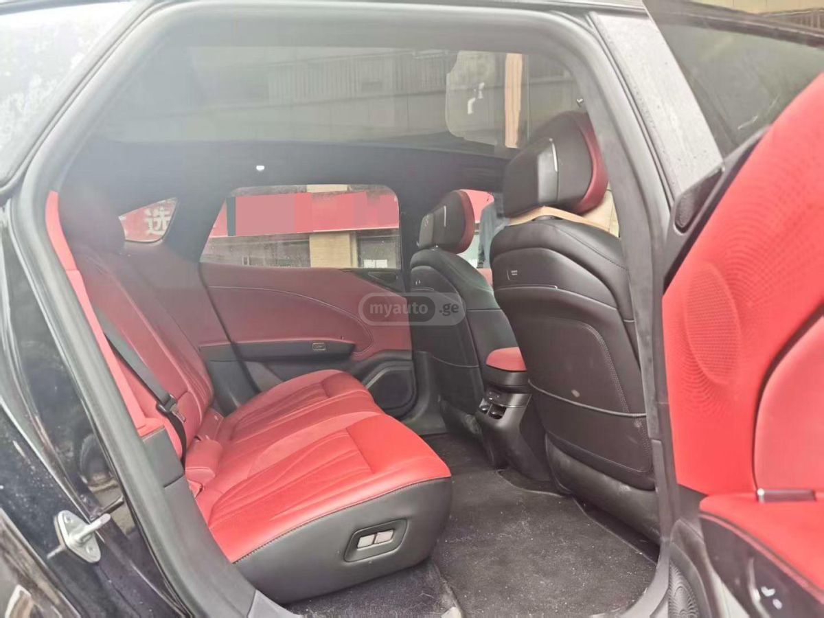 Zeekr 007 - фото 6