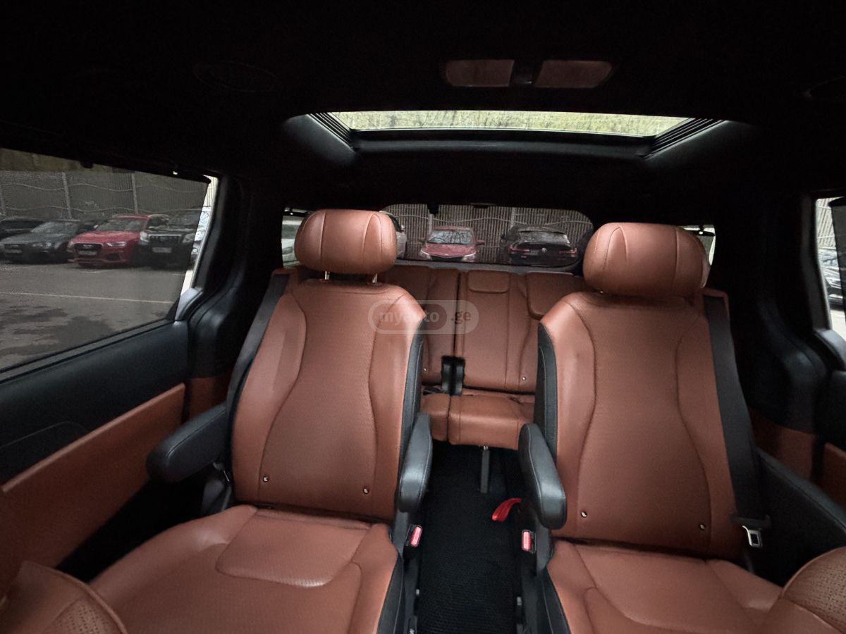 Kia Carnival - фото 7