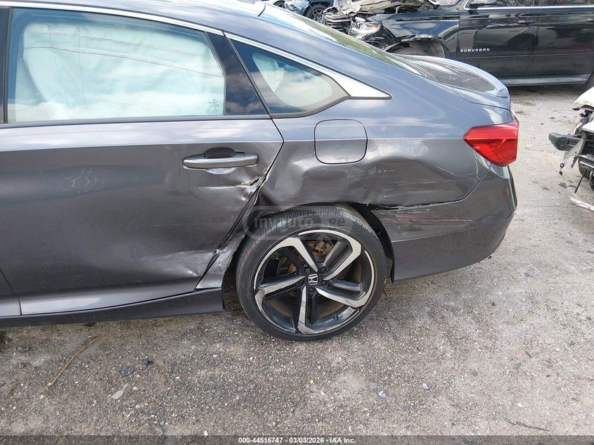 Honda Accord - фото 6