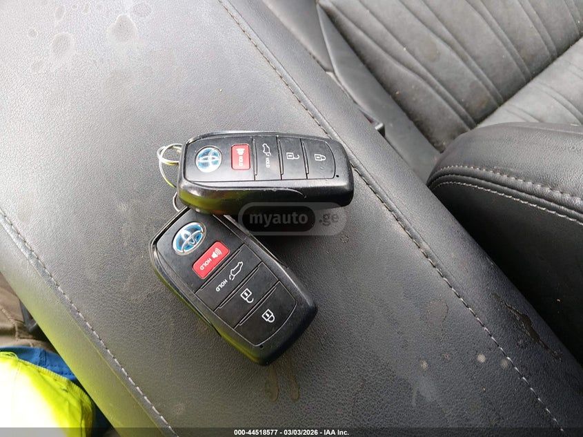 Toyota Venza - фото 12