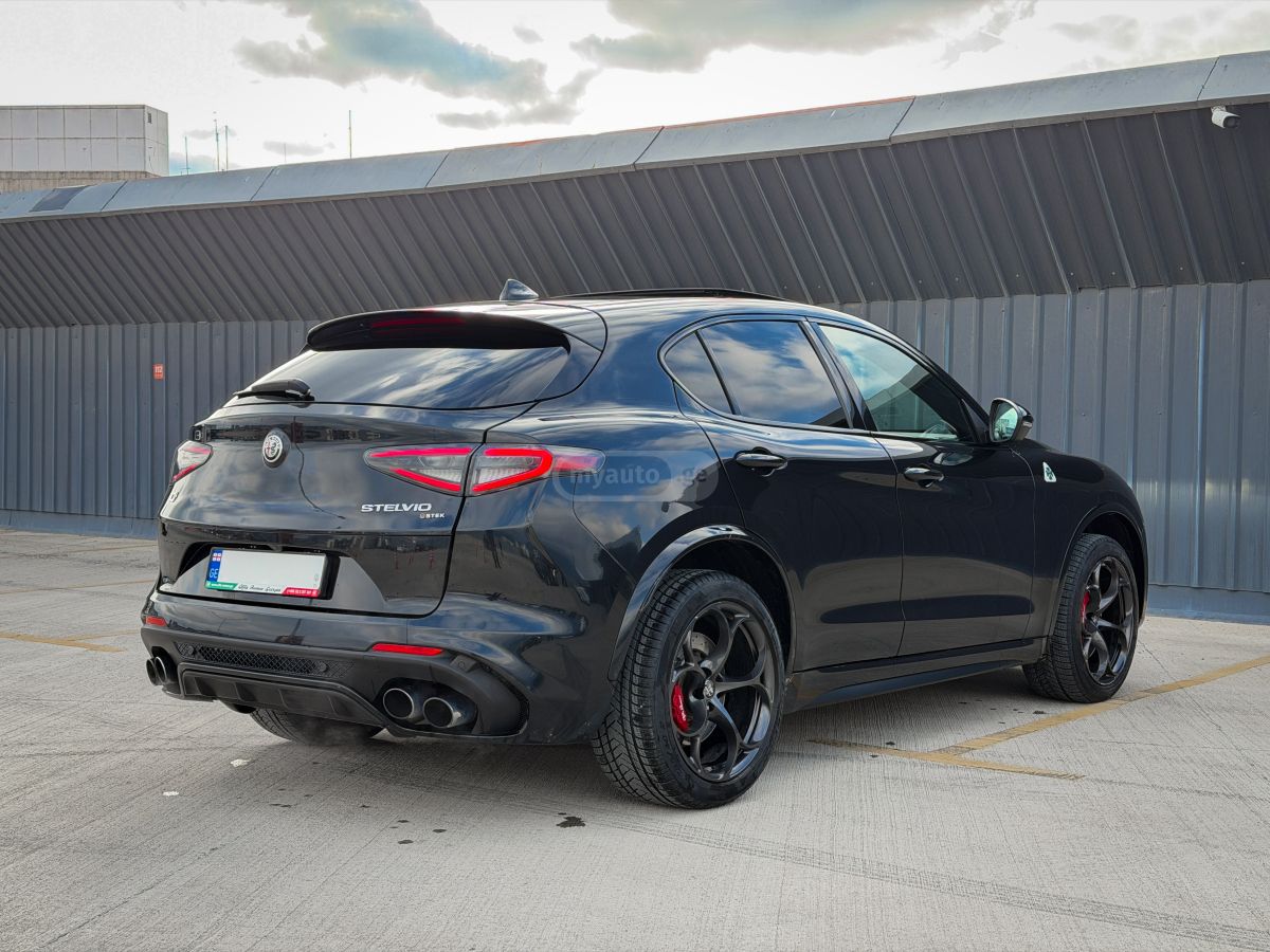 Alfa Romeo Stelvio - фото 5