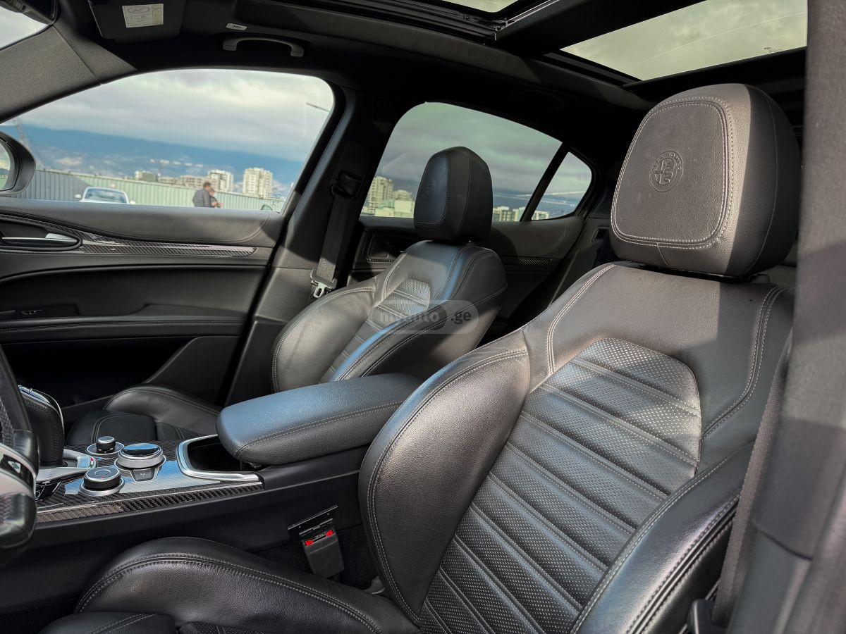 Alfa Romeo Stelvio - фото 6