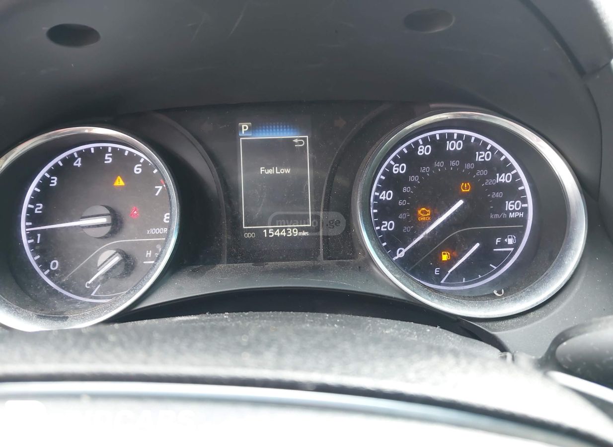 Toyota Camry - фото 6