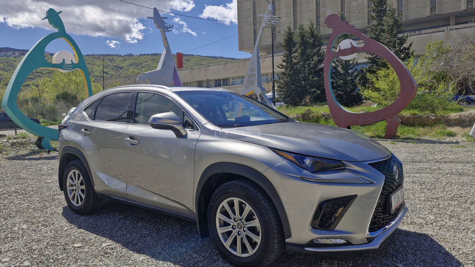 Lexus NX 300 - фото 1