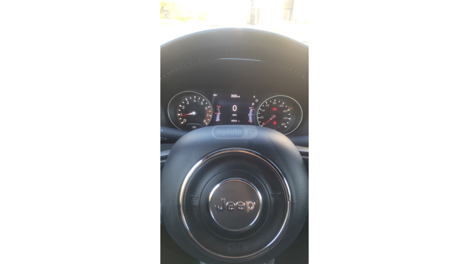 Jeep Compass - фото 8